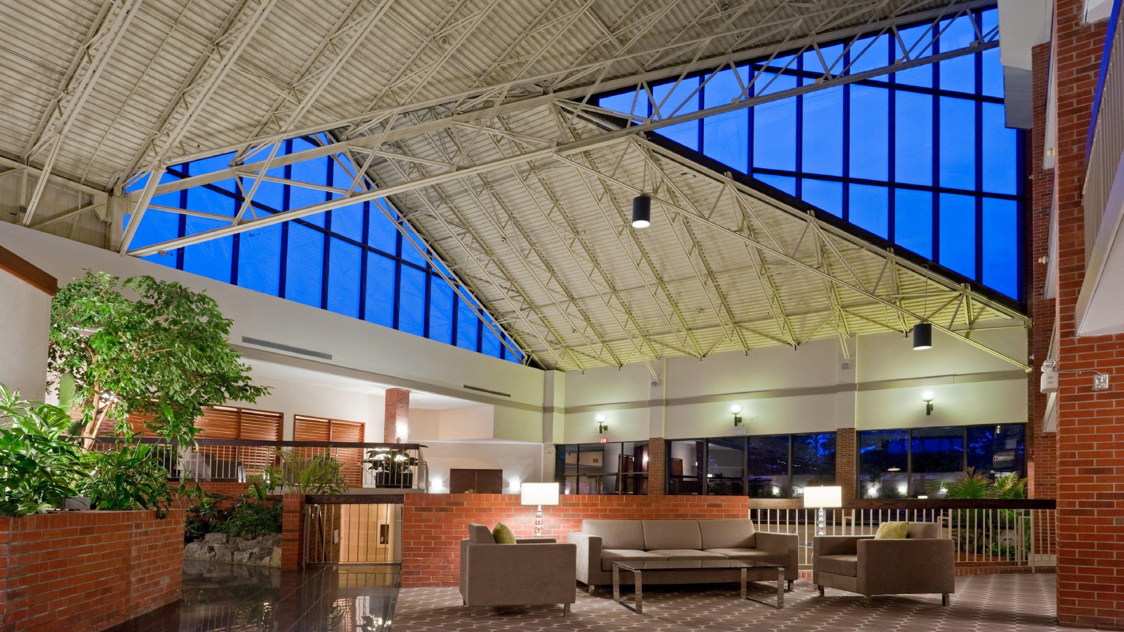 Holiday Inn Oakville Centre By Ihg Dış mekan fotoğraf